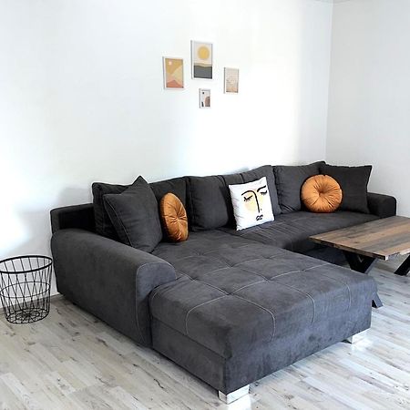 Theox Apartment No 8 - 90Qm Mit 2 Schlafzimmern Und 5 Betten ドゥイスブルグ エクステリア 写真